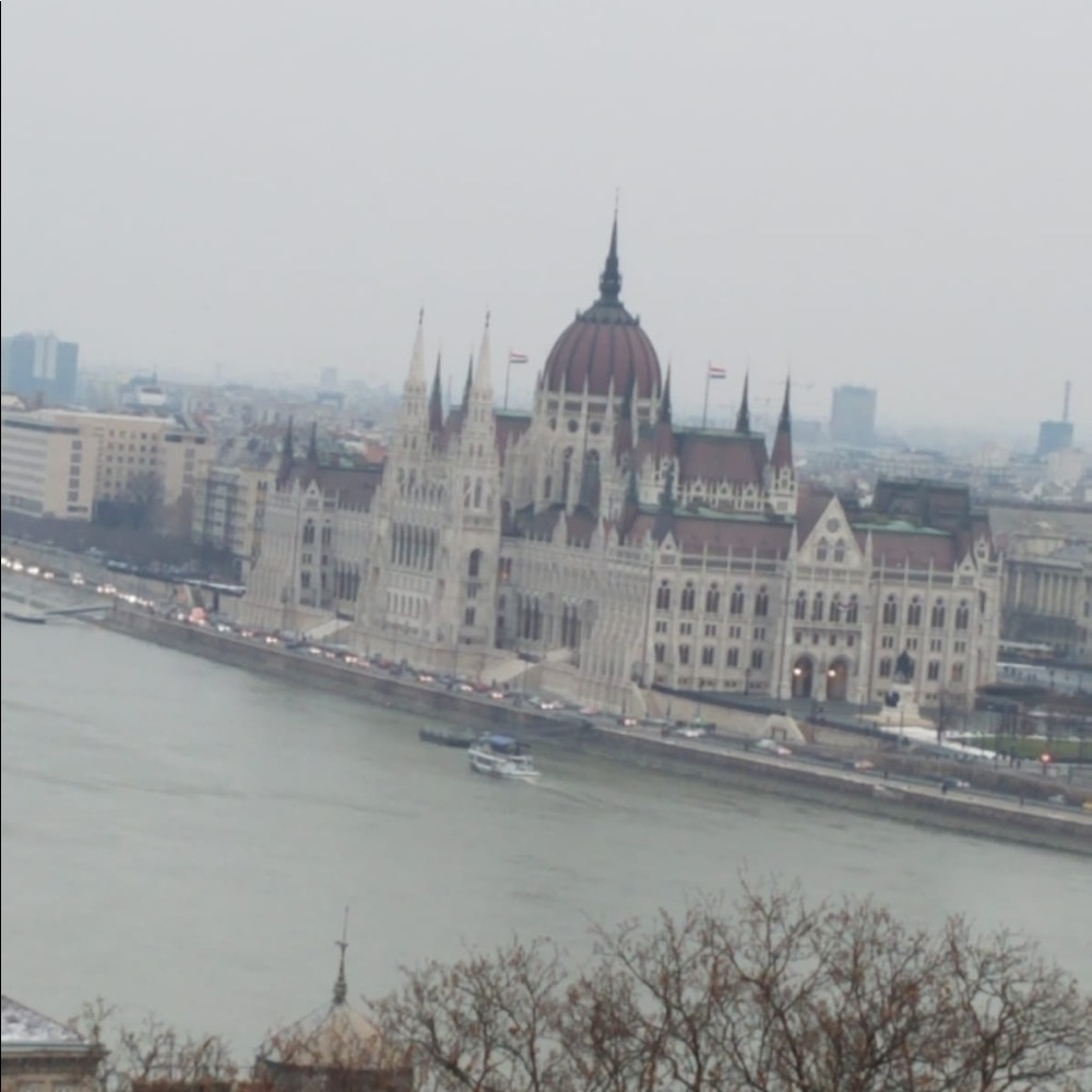 Meet your Posher, Abi